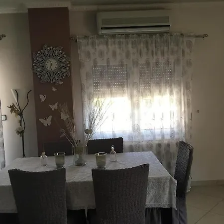 Ploumis House Holiday home *