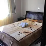 بيت للعطل Ploumis House